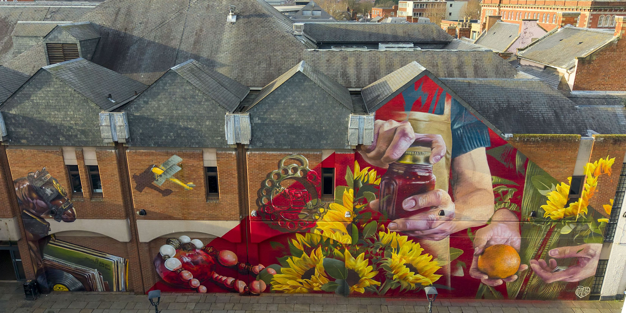 New mural unveiled in Chesterfield